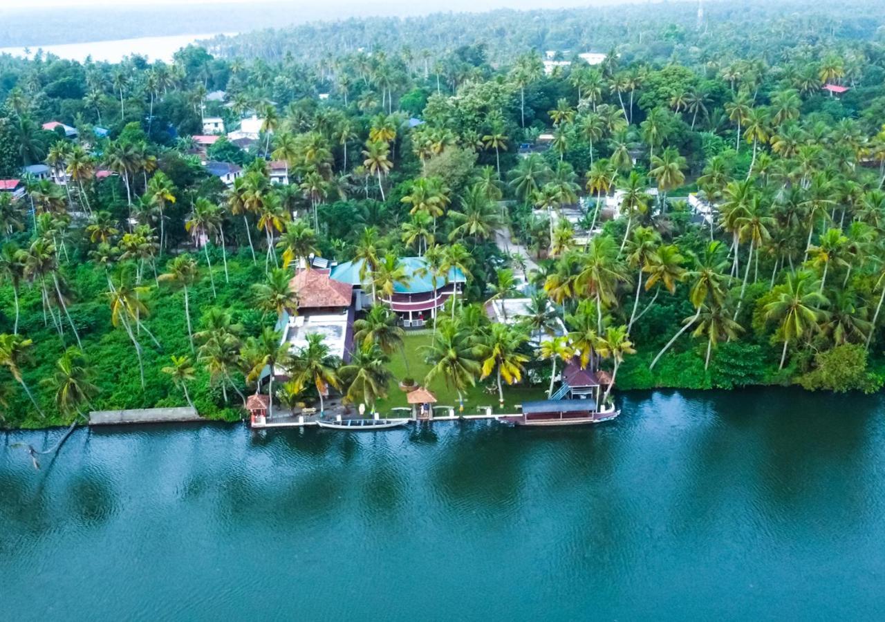 Voye Homes Majestic Retreat Resort Varkala Paravūr 外观 照片