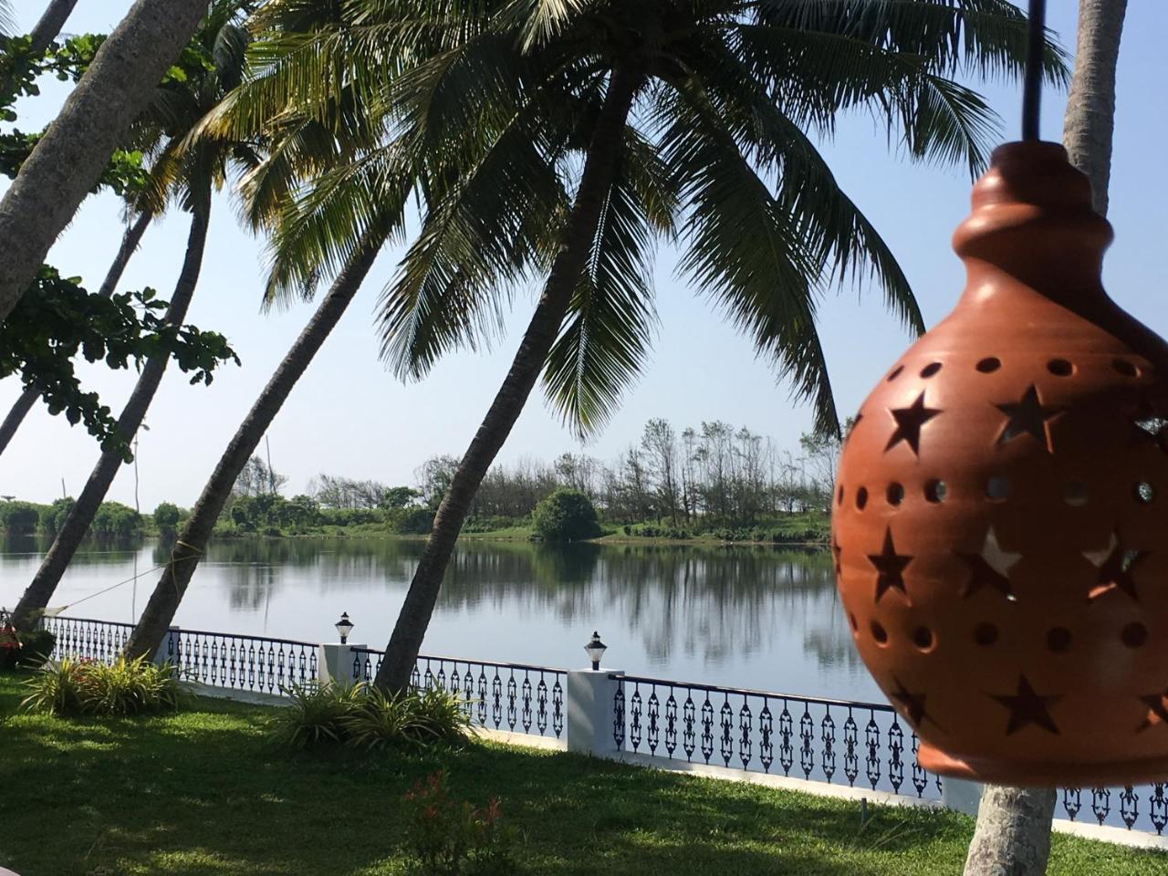 Voye Homes Majestic Retreat Resort Varkala Paravūr 外观 照片