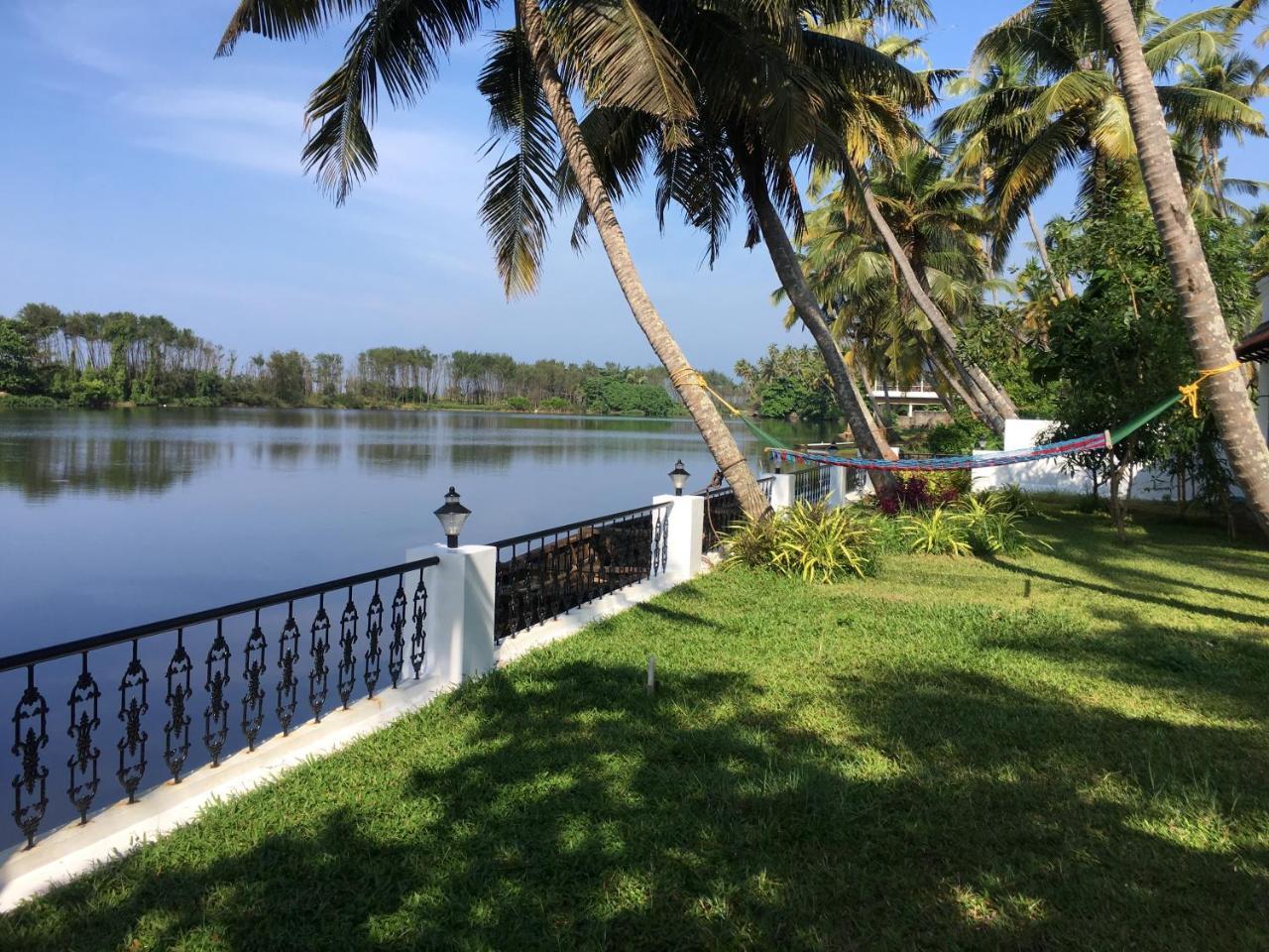 Voye Homes Majestic Retreat Resort Varkala Paravūr 外观 照片